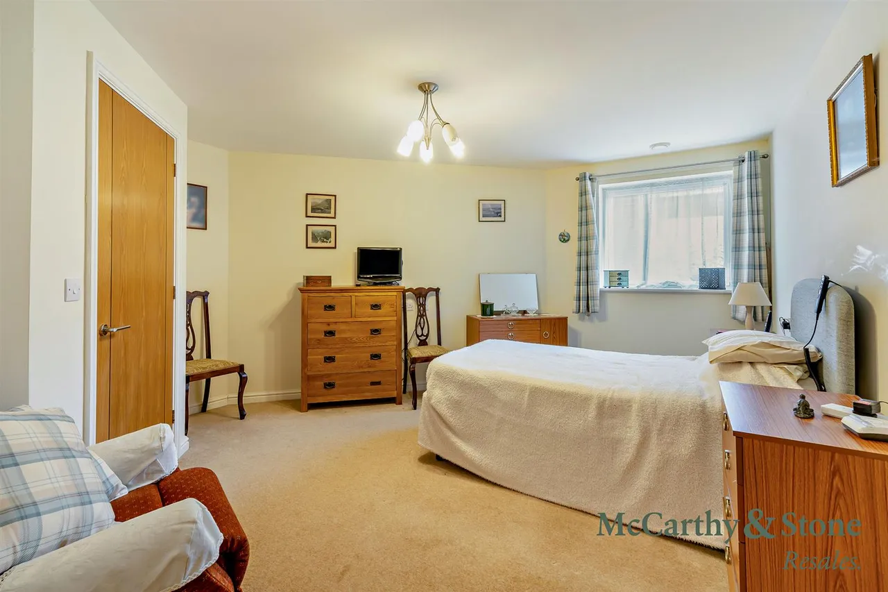 New Road, Basingstoke, RG21, photo 6