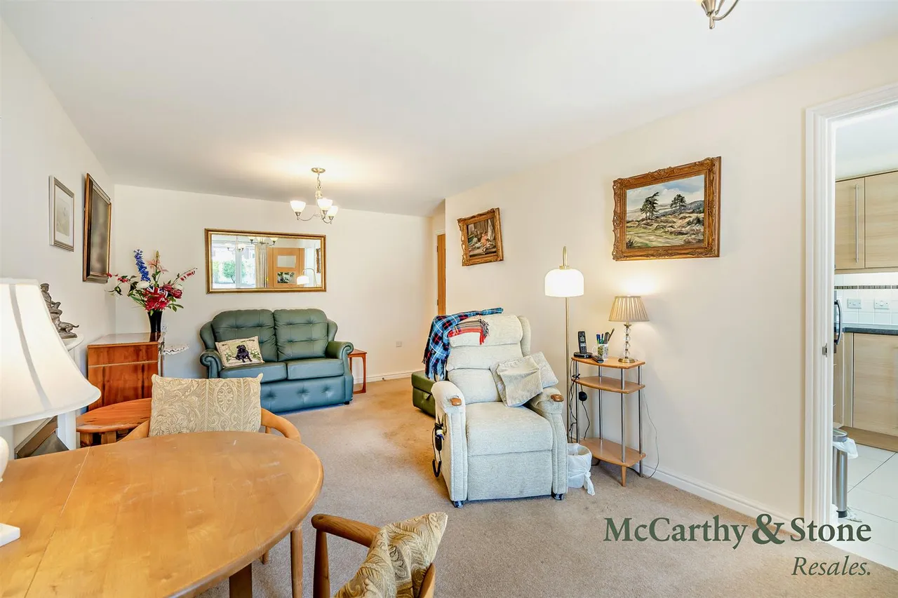 New Road, Basingstoke, RG21, photo 15