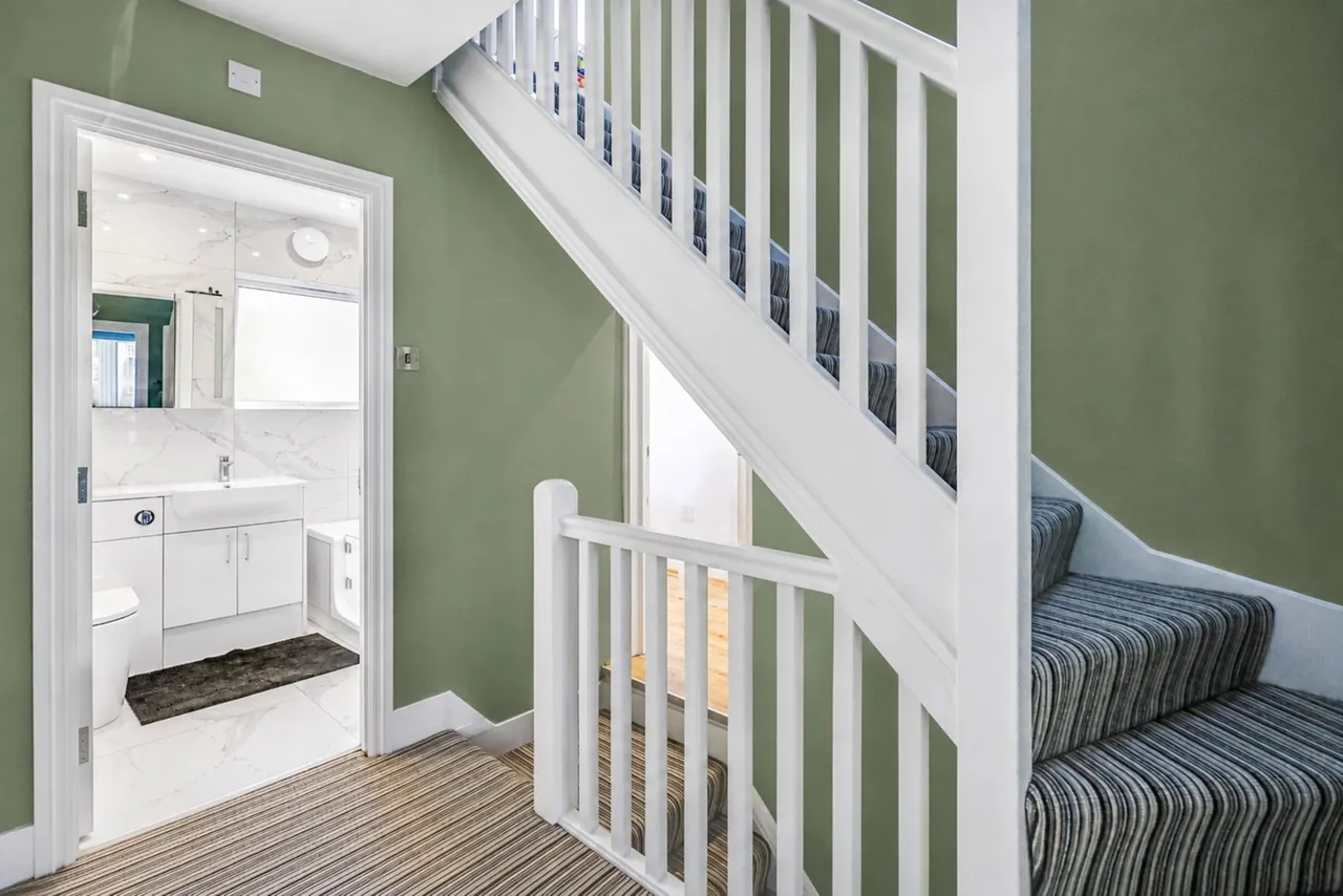 Stafford Avenue, Hornchurch, RM11, photo 17