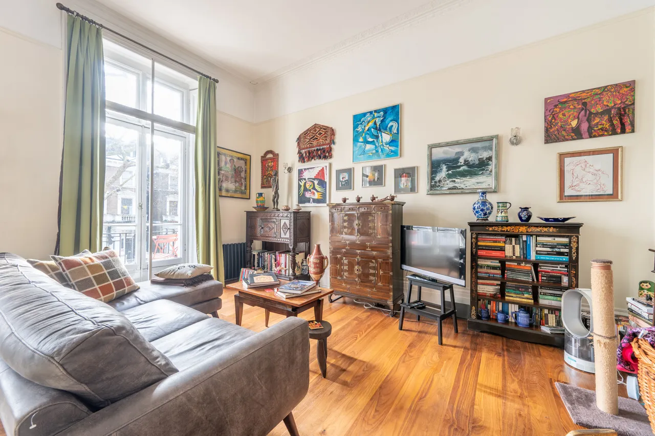 Flat 3, 172 Holland Park Avenue, London, photo 5