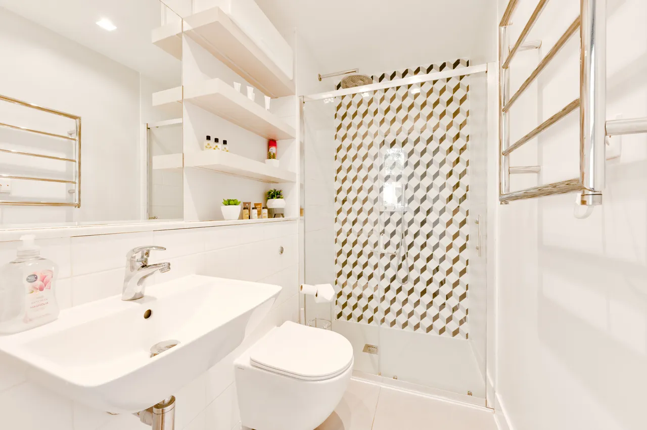 Flat 1, 224 Uxbridge Road, London, photo 5