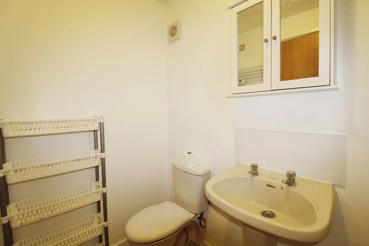 Eleanor Way, Waltham Cross, EN8, photo 9