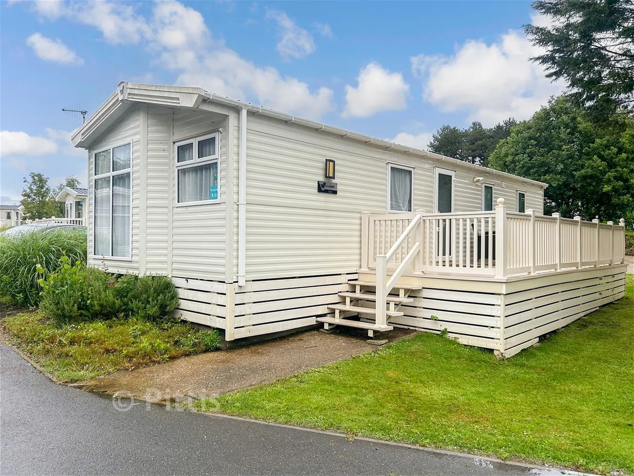 2 bed park home for sale, Main Road, Rookley, PO38