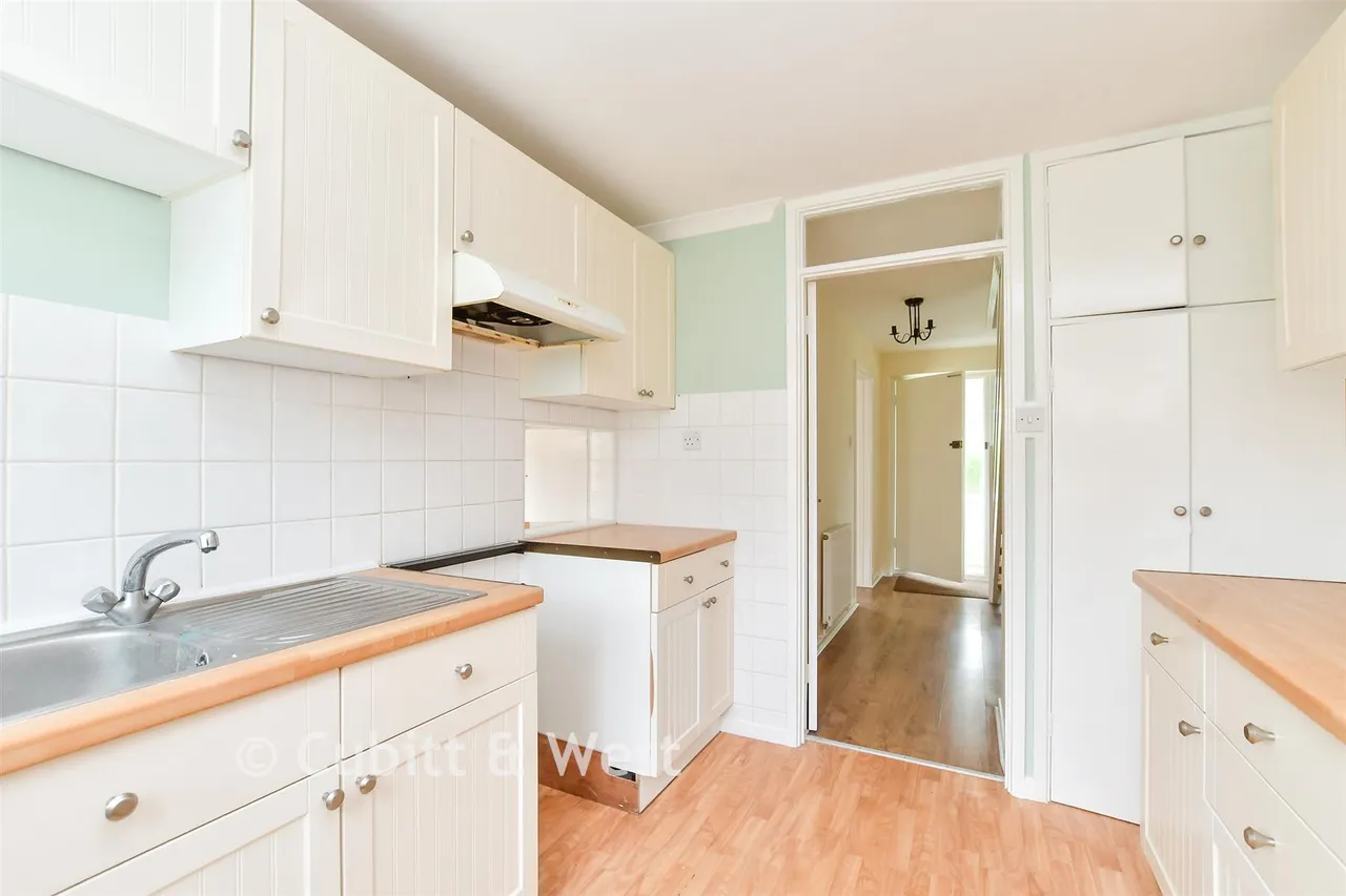 Connell Drive, Woodingdean, BN2, photo 9
