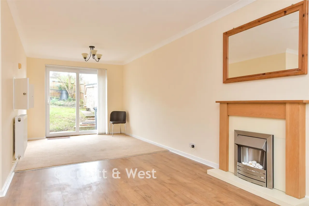 Connell Drive, Woodingdean, BN2, photo 3
