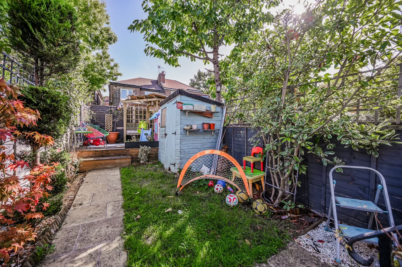 London, N10, photo 19