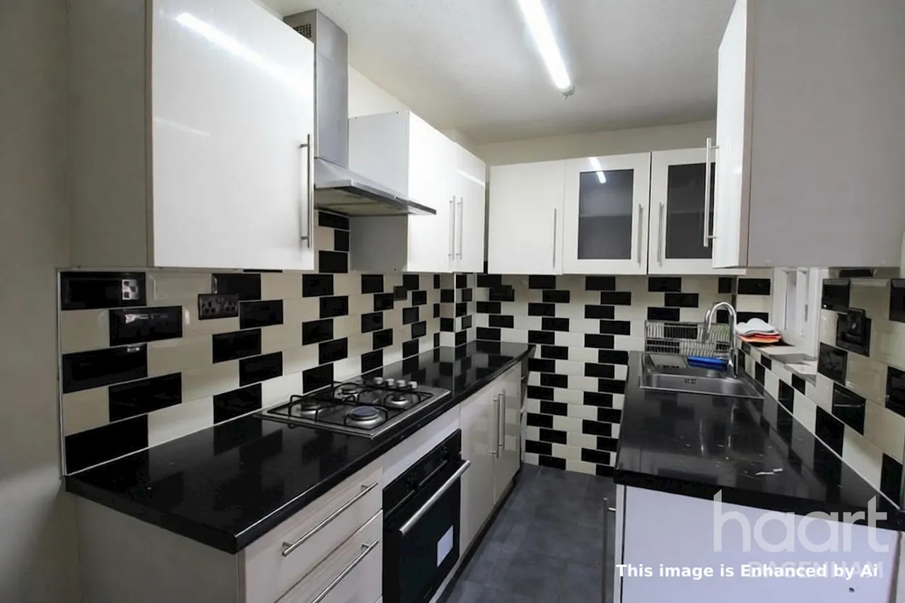 Singleton Road, RM9, photo 4