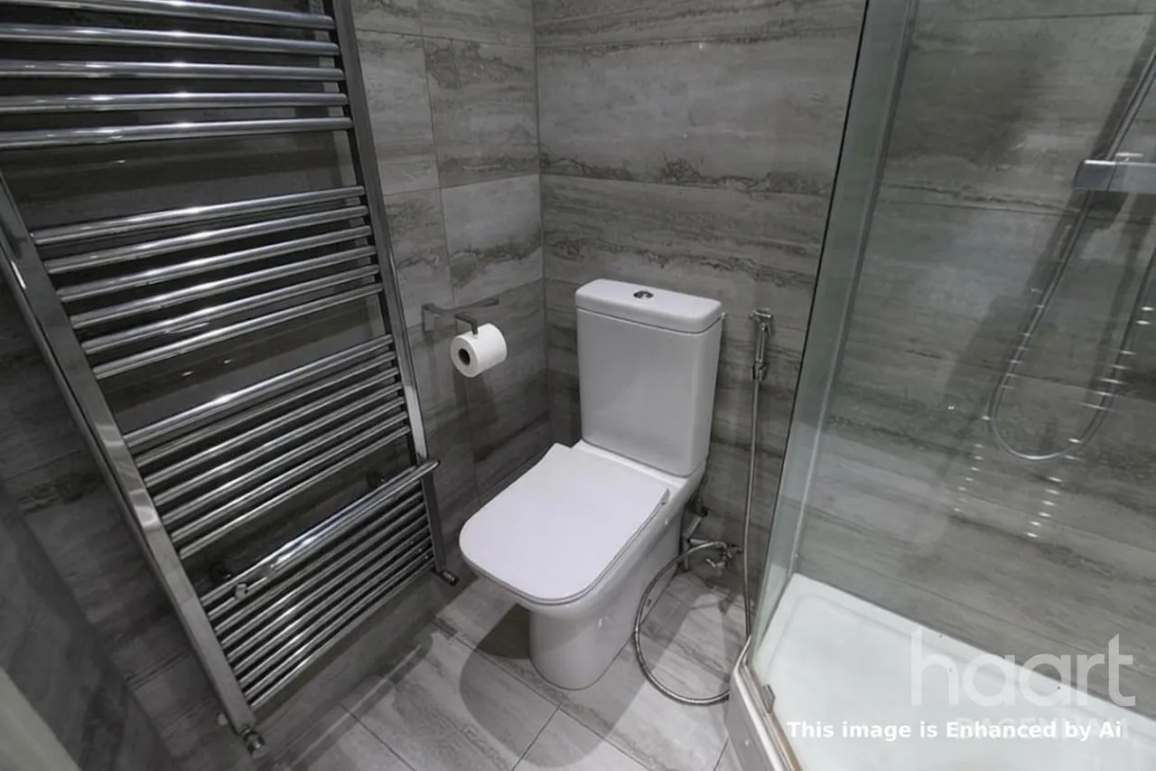 Singleton Road, RM9, photo 16