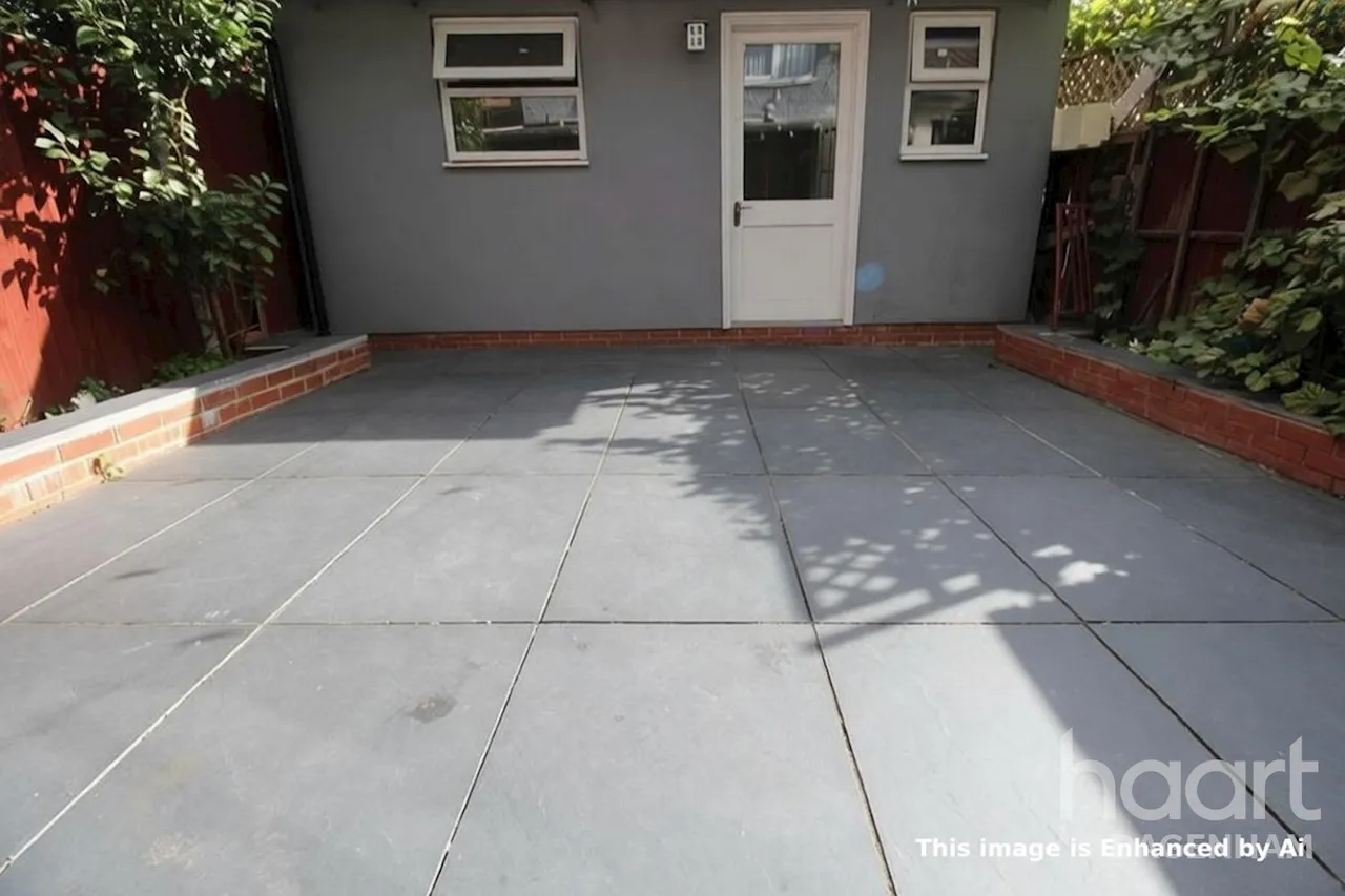 Singleton Road, RM9, photo 7