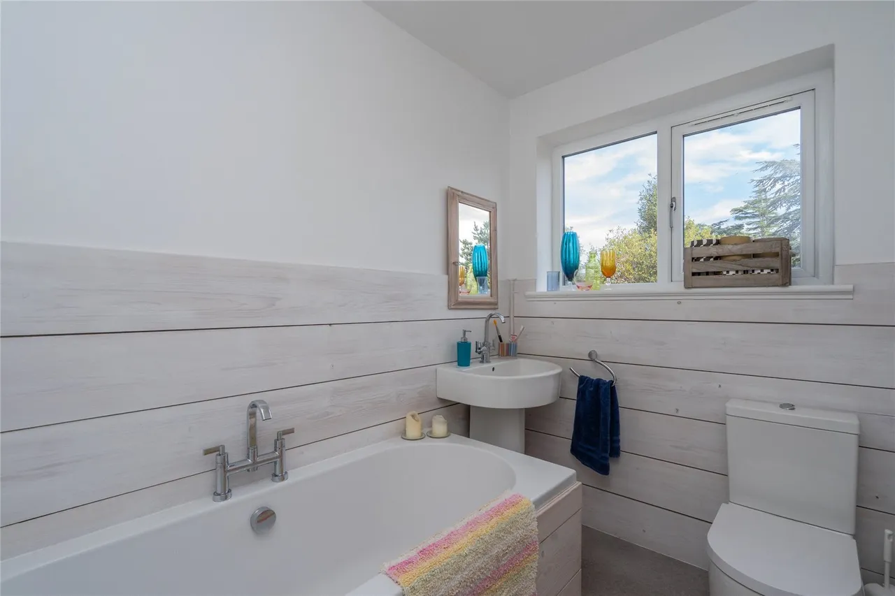 Wittering Road, Hayling Island, PO11, photo 14