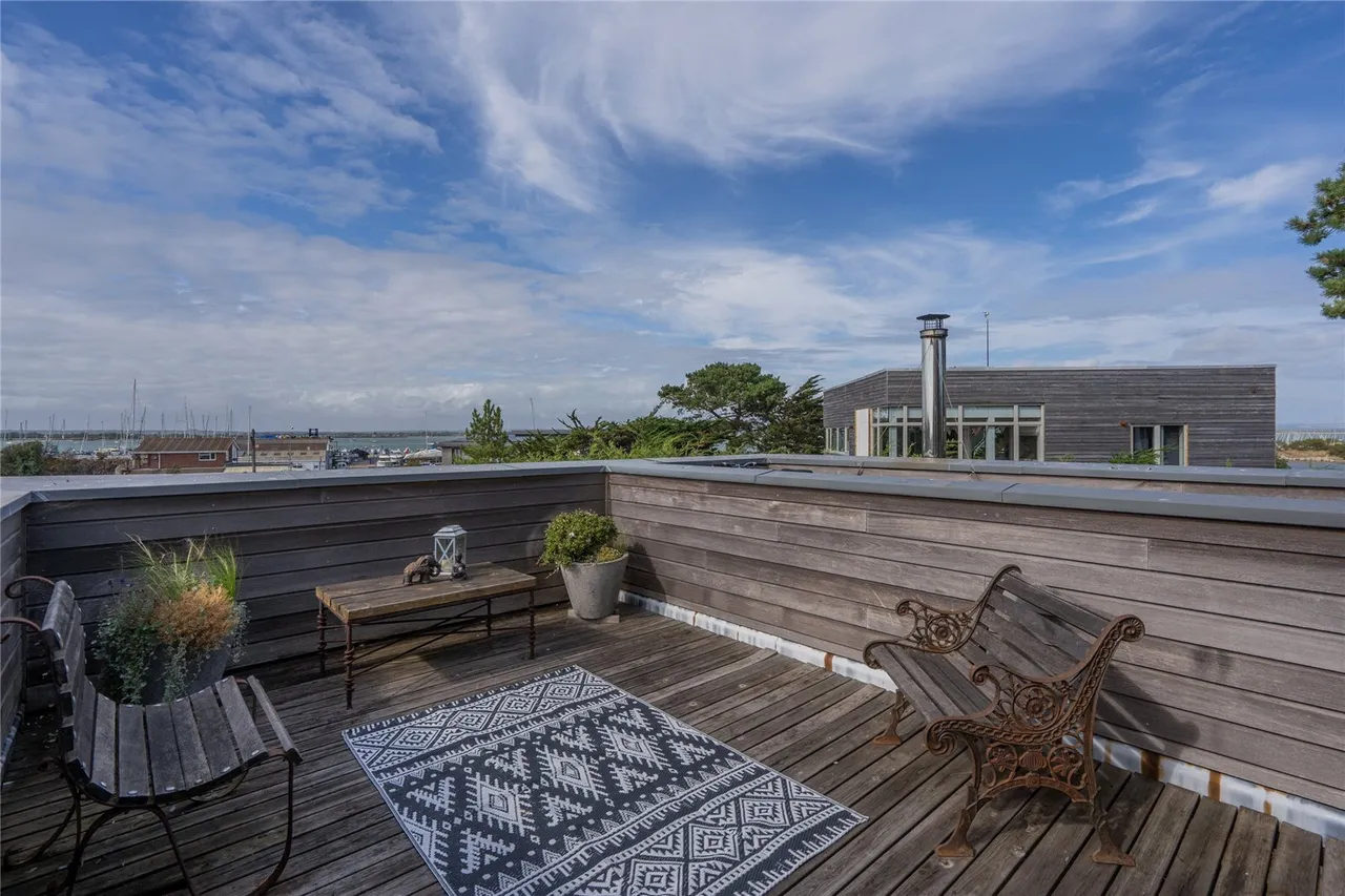 Wittering Road, Hayling Island, PO11, photo 8