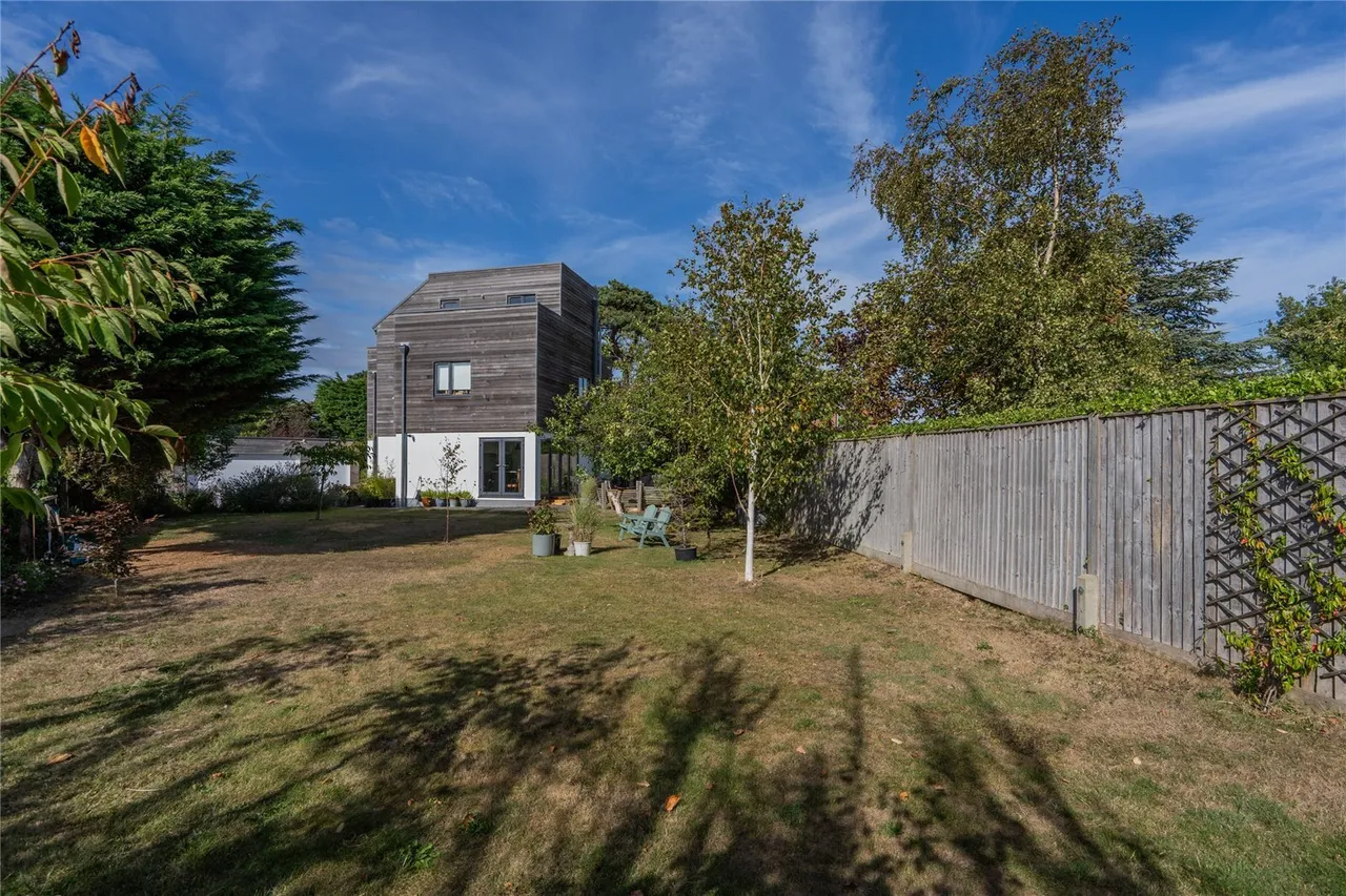 Wittering Road, Hayling Island, PO11, photo 12