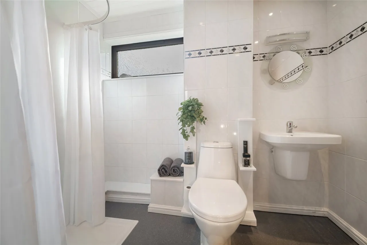 Helmsdale Court, Cambuslang, Glasgow, South Lanarkshire, G72, photo 15