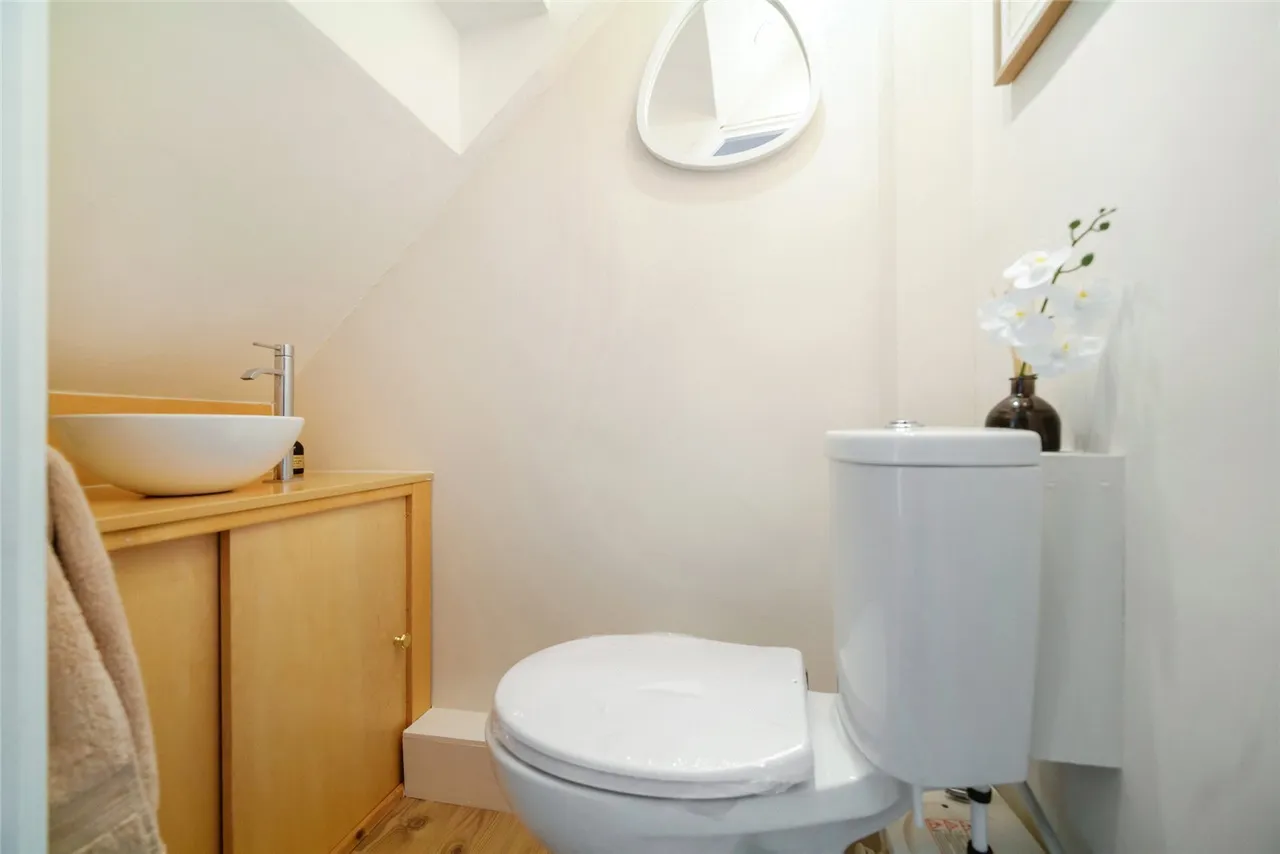 Helmsdale Court, Cambuslang, Glasgow, South Lanarkshire, G72, photo 9
