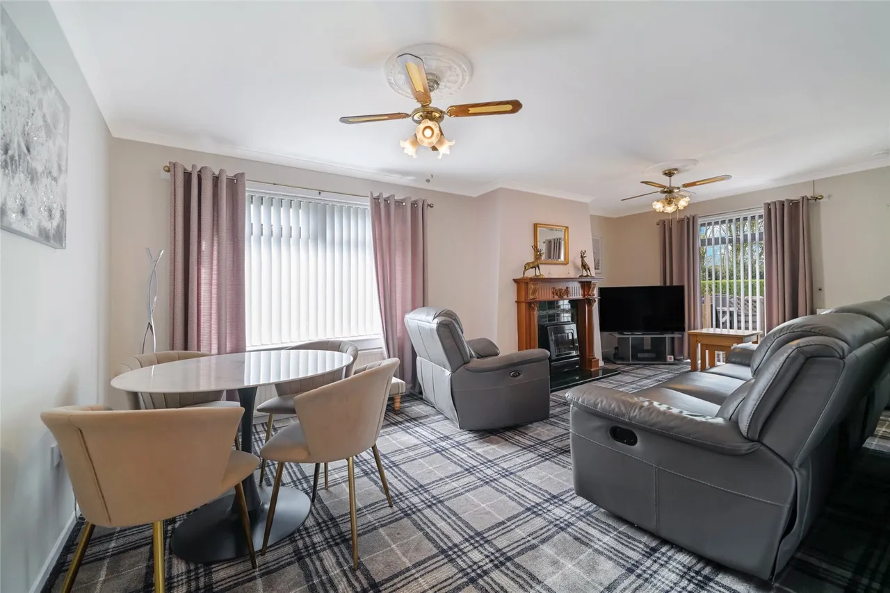 Helmsdale Court, Cambuslang, Glasgow, South Lanarkshire, G72, photo 4