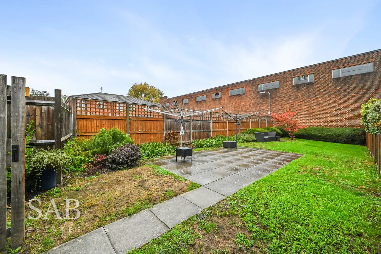Oldfield Lane North, Lexham Court, UB6, photo 9