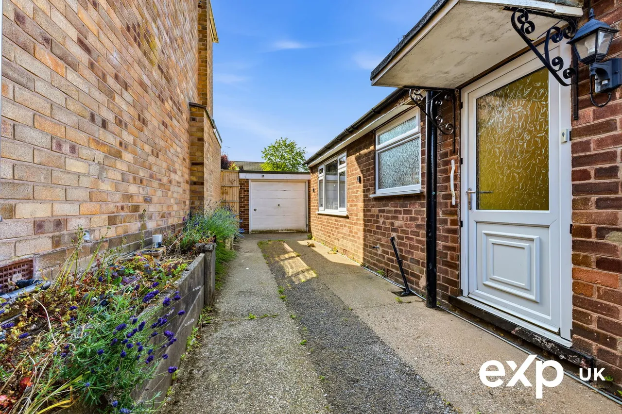Winster Avenue, Ravenshead, photo 16