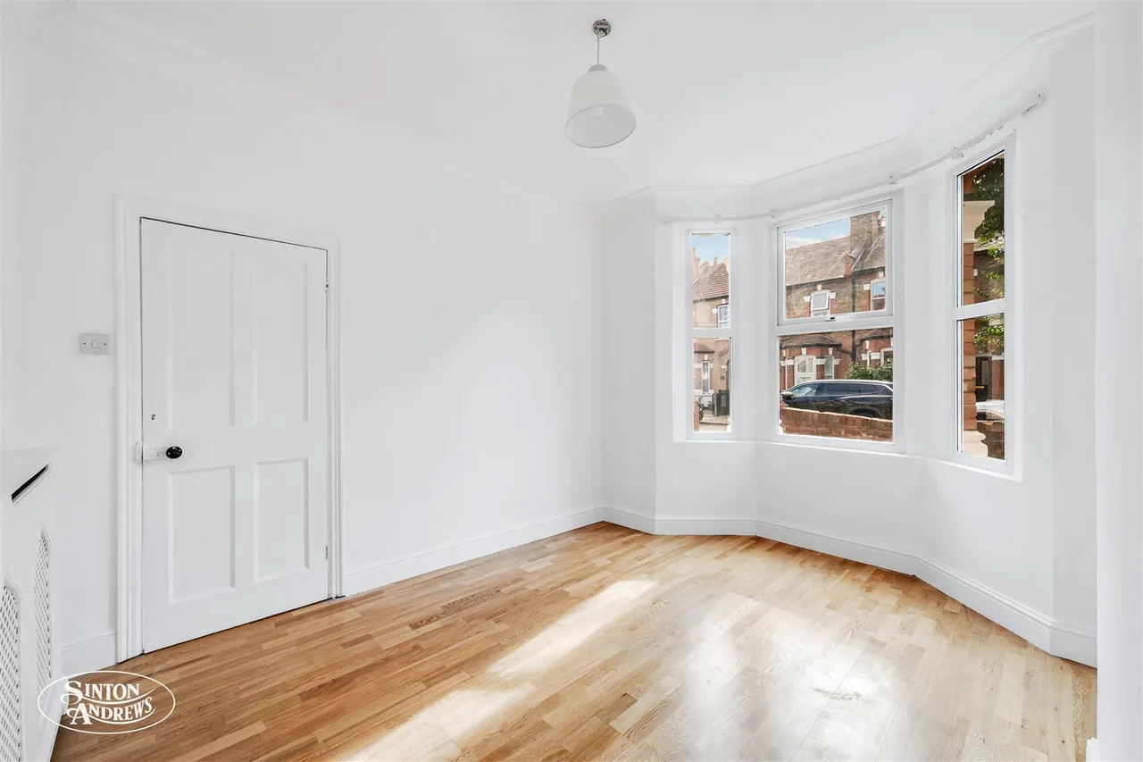 Chesham Terrace, Northfields, photo 3