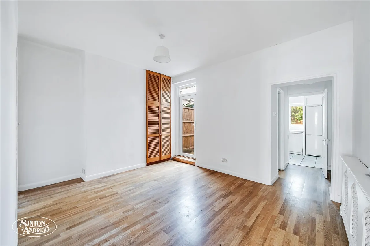 Chesham Terrace, Northfields, photo 4