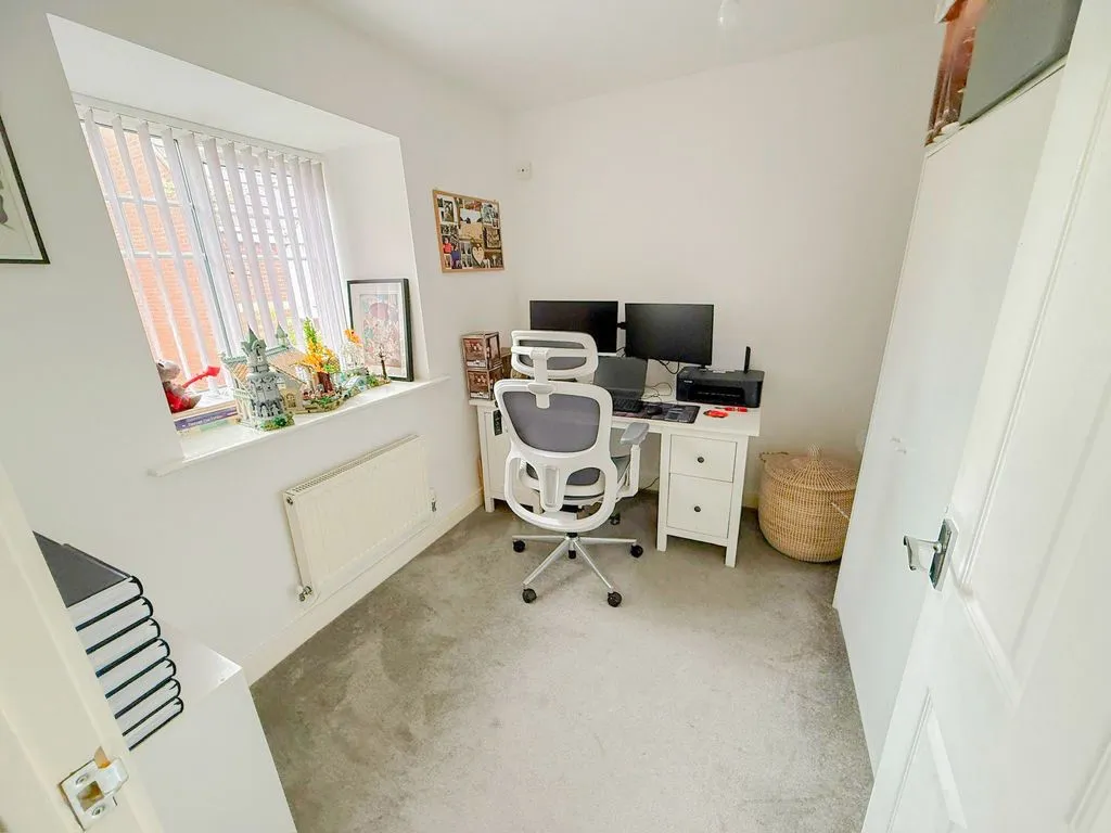 Canterbury Close, Erdington, B23, photo 10