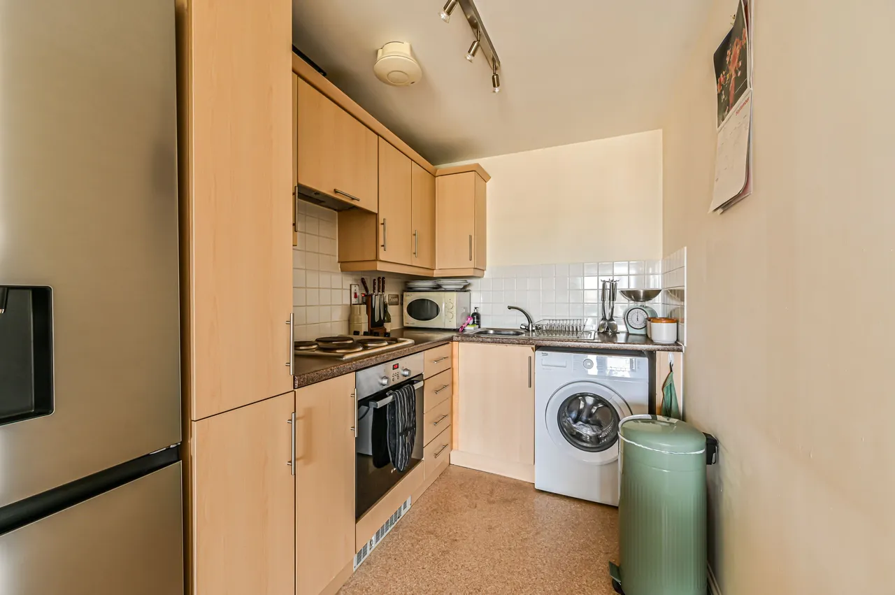 Flat 75, 39 Effra Parade, London, photo 3