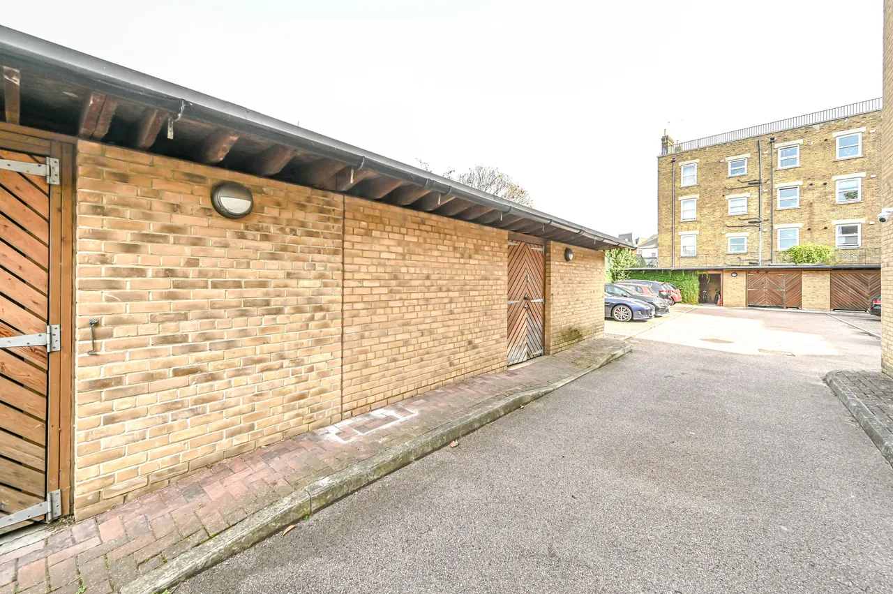 Flat 75, 39 Effra Parade, London, photo 9