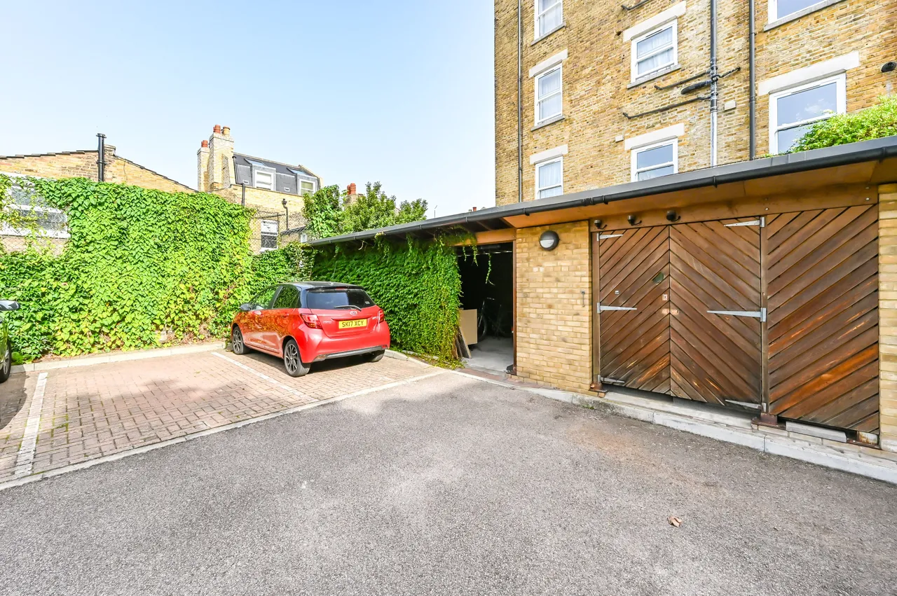 Flat 75, 39 Effra Parade, London, photo 8
