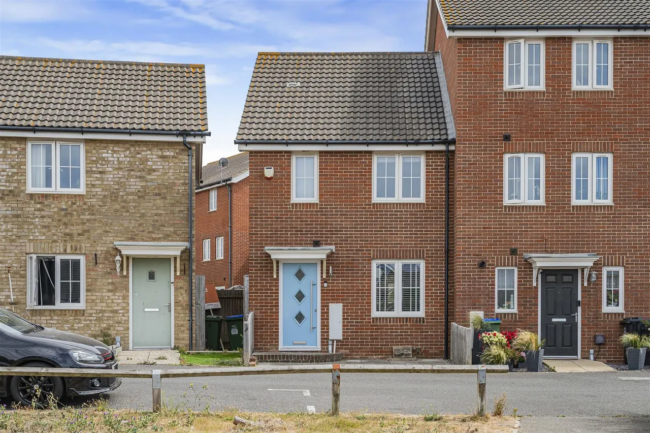 Montreal Close, Peacehaven, photo 25