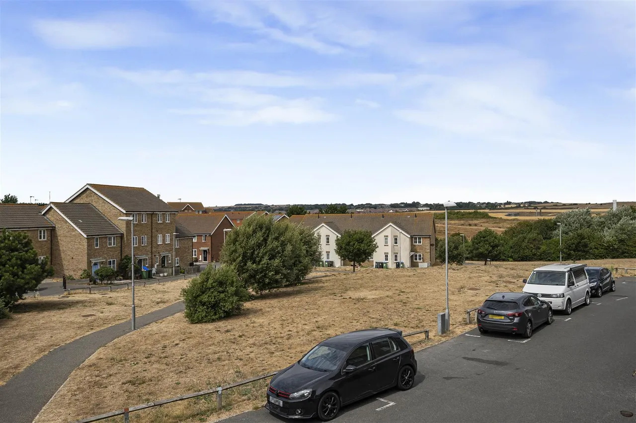 Montreal Close, Peacehaven, photo 4