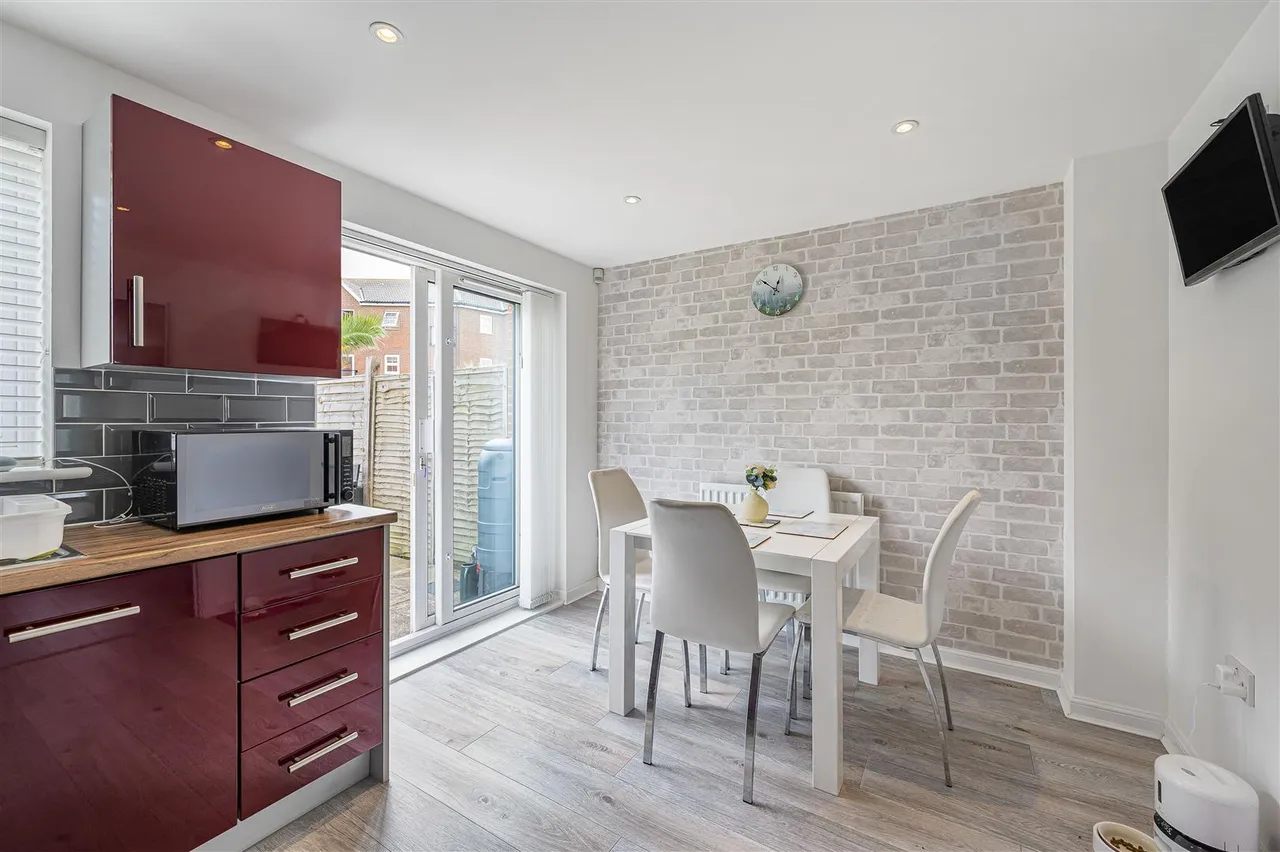 Montreal Close, Peacehaven, photo 21