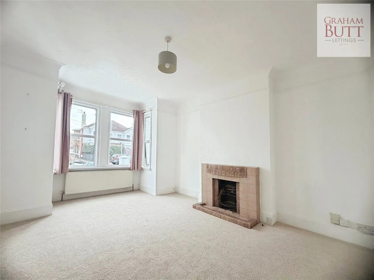 Worthing, BN14, photo 4
