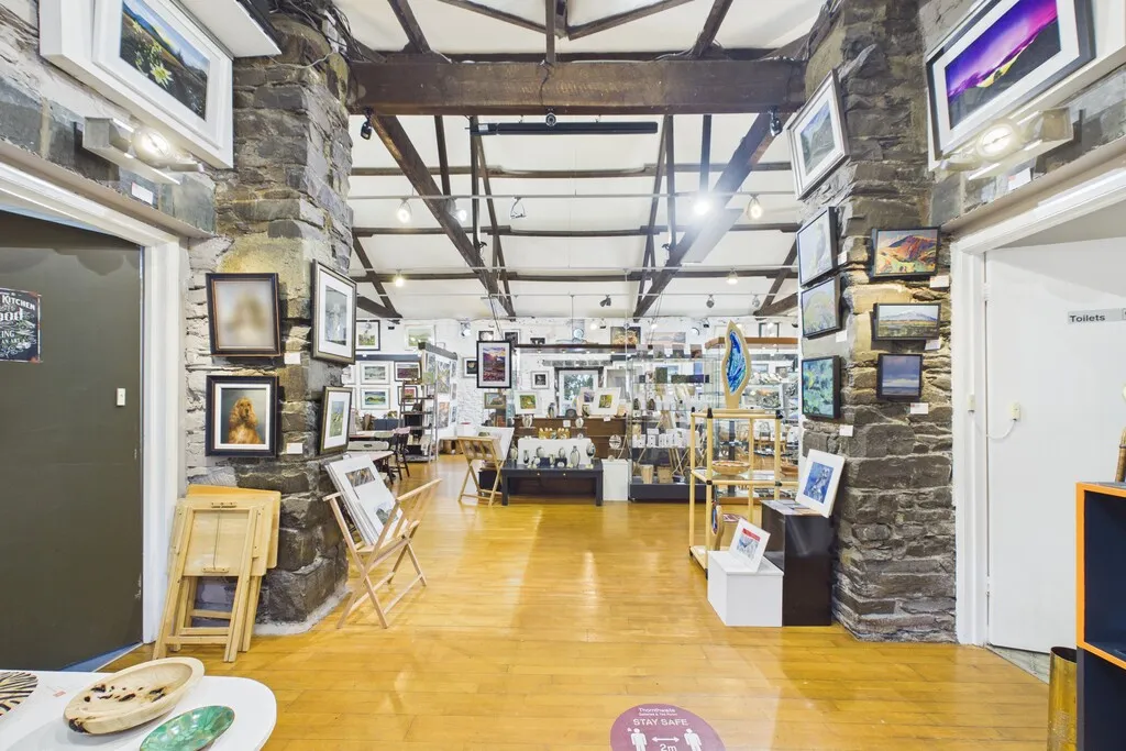 Thornthwaite Galleries, Thornthwaite, CA12, photo 11