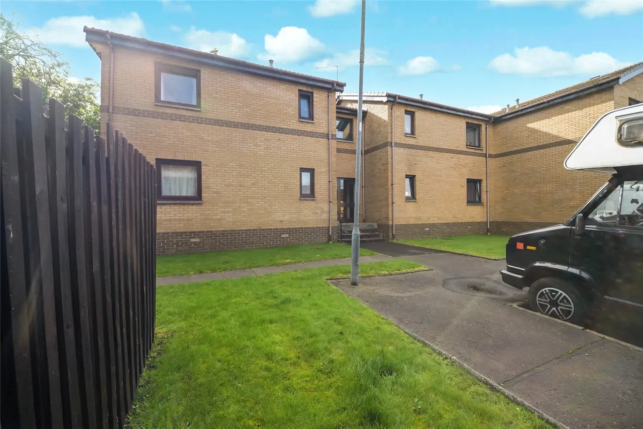 Campsie Court, Kirkintilloch, G66, photo 18