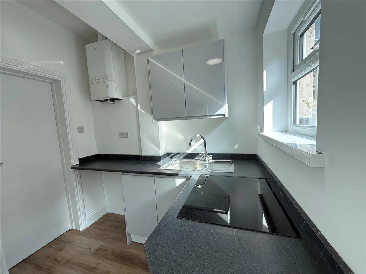Vine Street, Scarborough, YO11, photo 11
