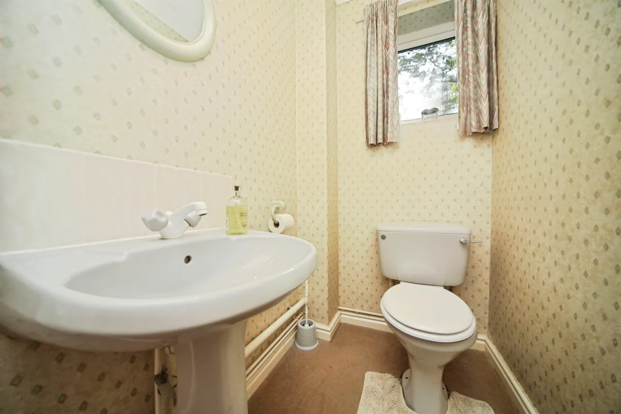 Hay Barn Meadow, Woolpit, IP30, photo 10