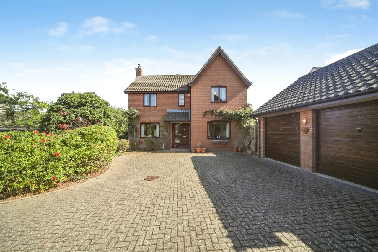 Hay Barn Meadow, Woolpit, IP30, photo 19