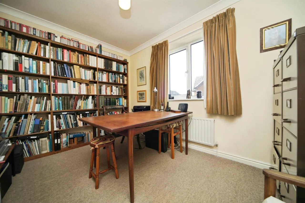 Hay Barn Meadow, Woolpit, IP30, photo 15