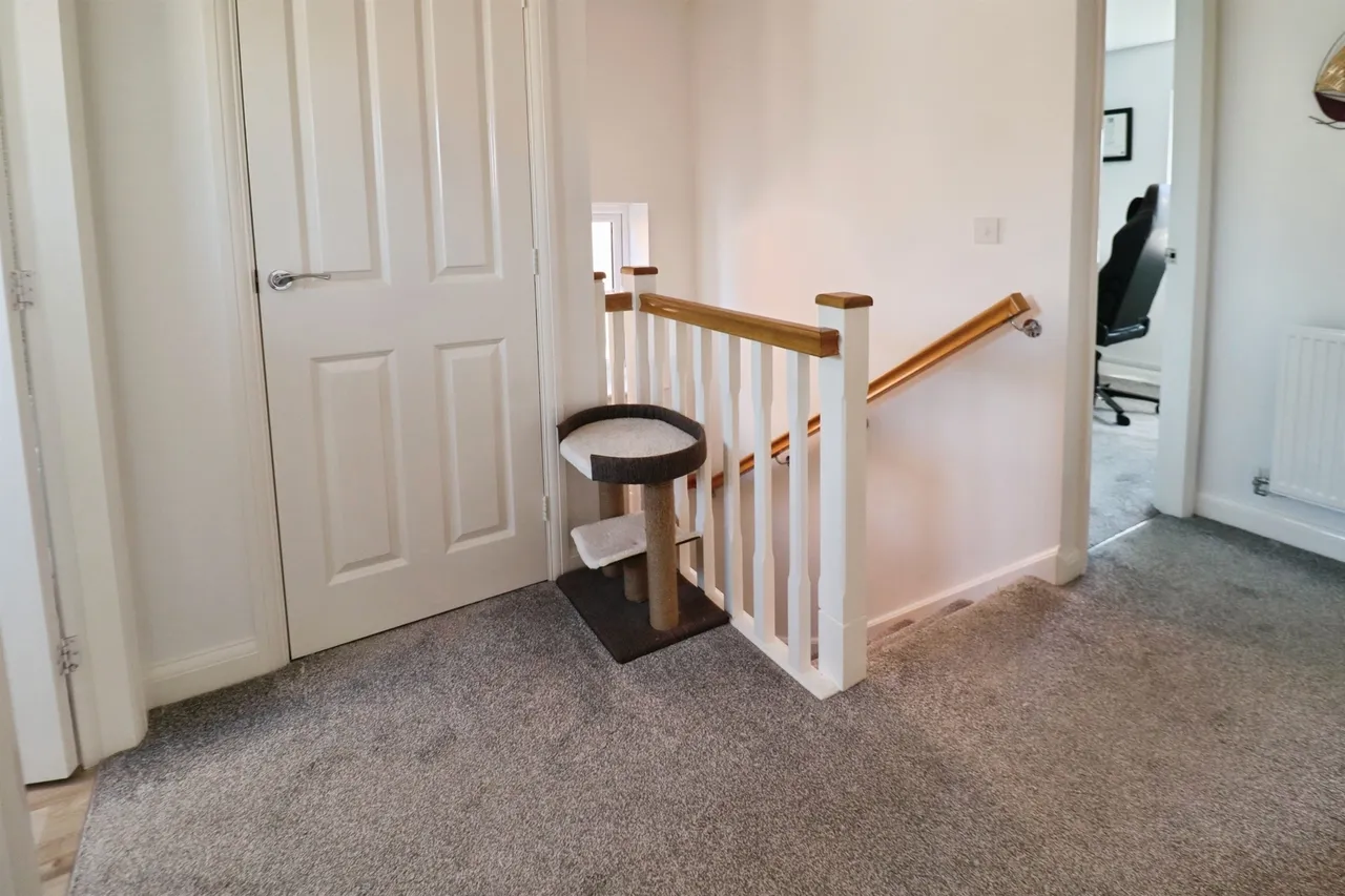 Heol Hartrey Dinas Powys, CF64, photo 9