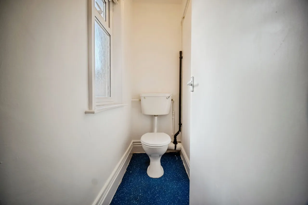 Fourth Avenue, Nottingham, NG7, photo 15