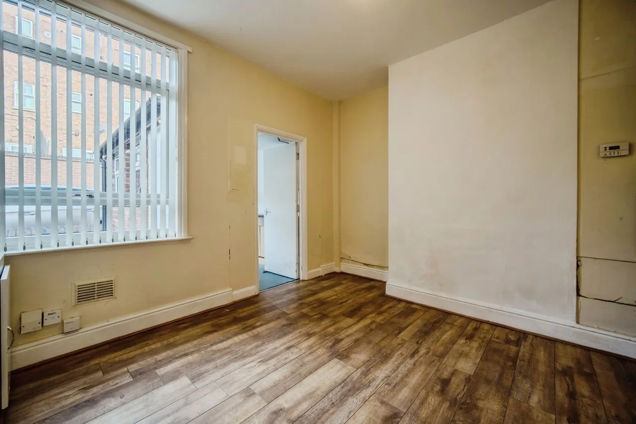 Fourth Avenue, Nottingham, NG7, photo 9