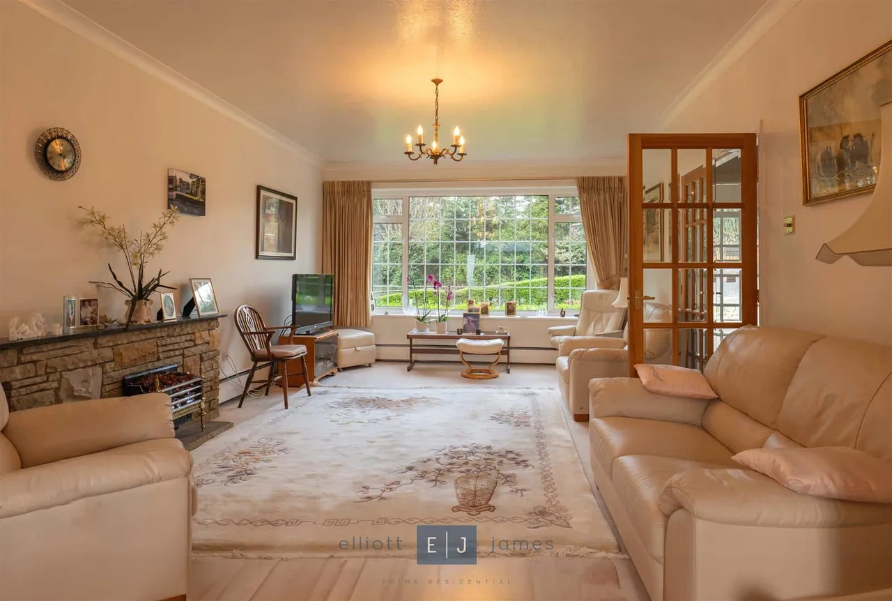 Clays Lane, Loughton, photo 5