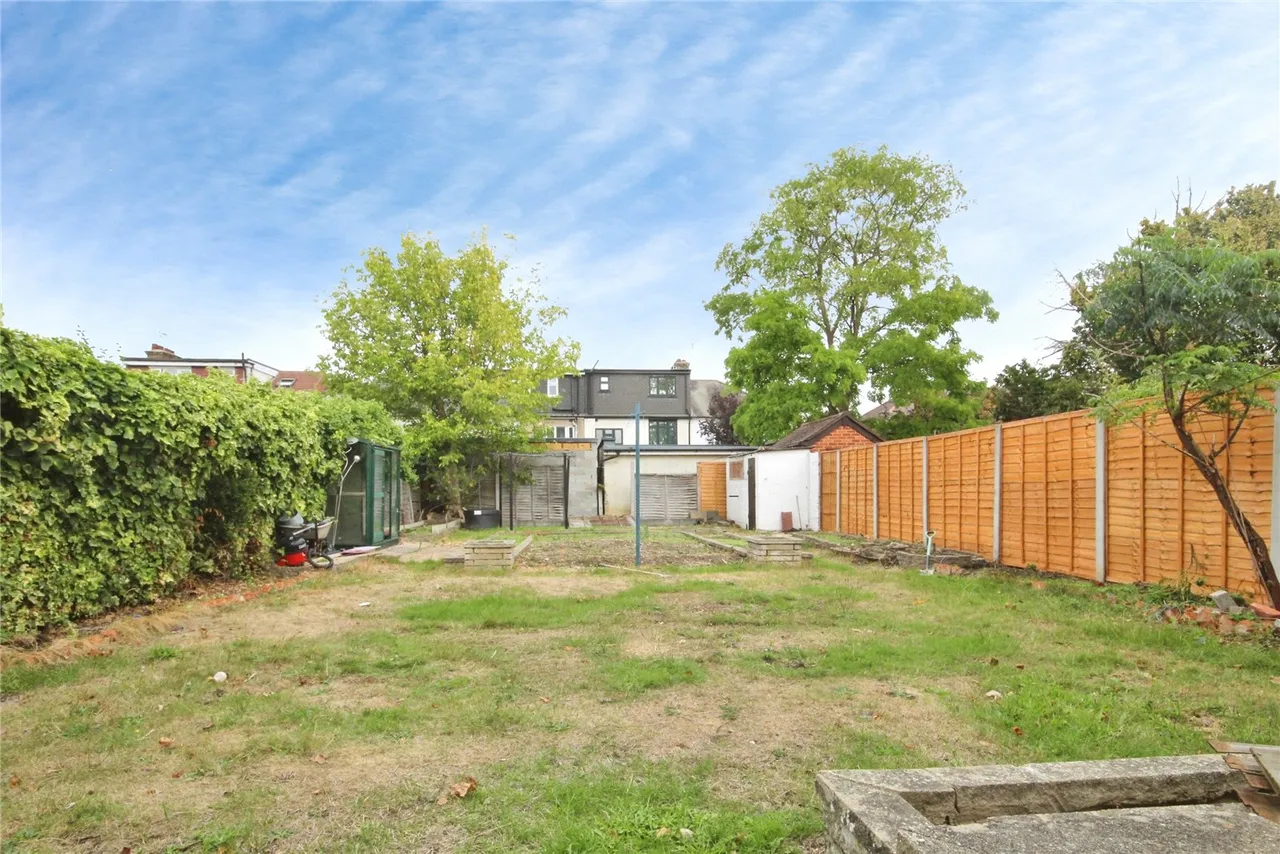 Upney Lane, Barking, IG11, photo 5