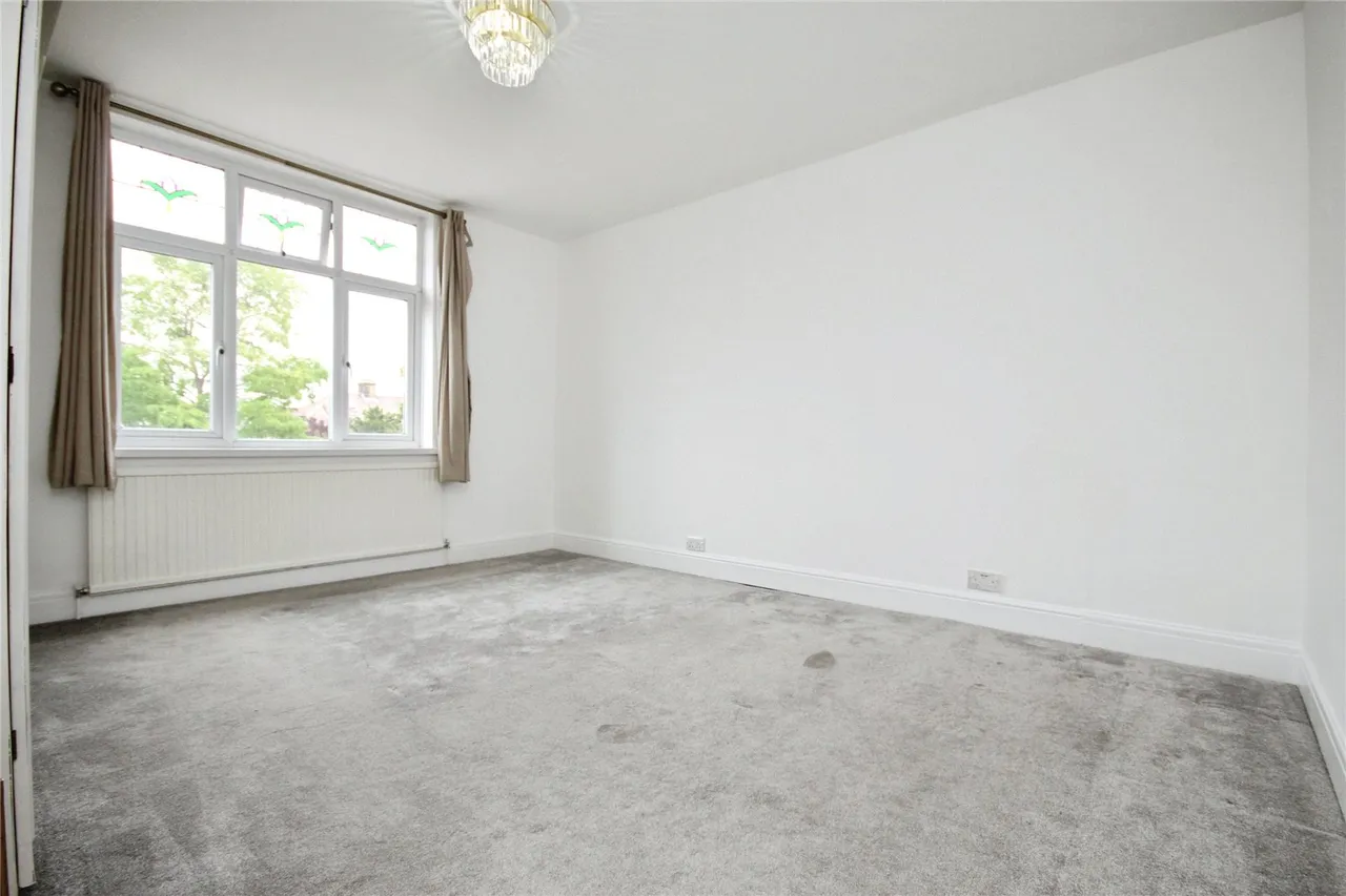 Upney Lane, Barking, IG11, photo 8