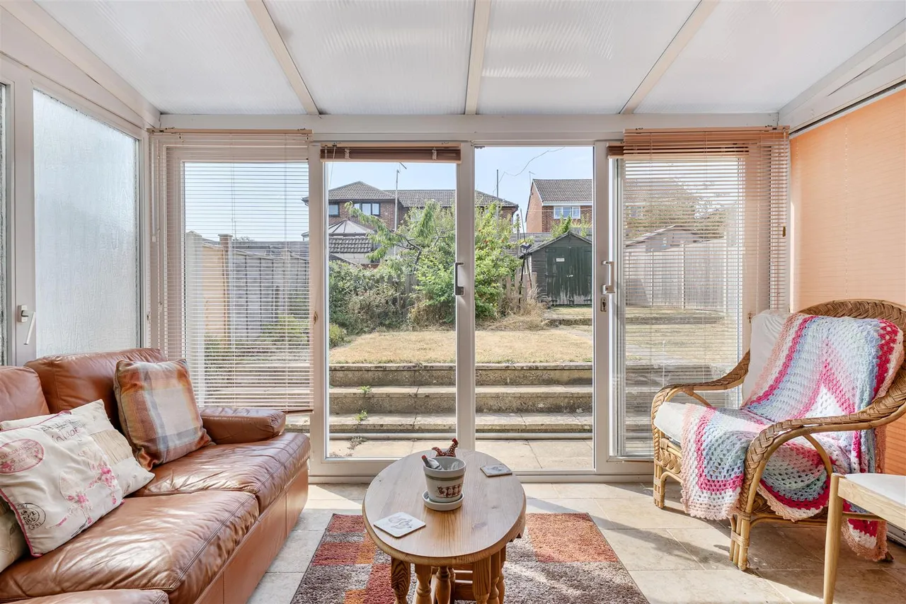 Wessex Road, Chippenham, SN14, photo 7
