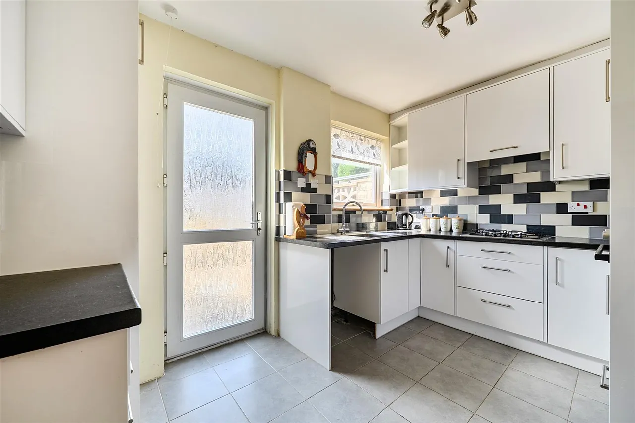 Wessex Road, Chippenham, SN14, photo 3