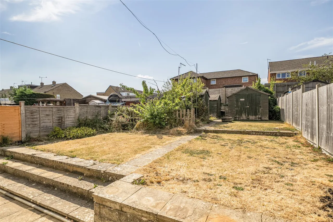 Wessex Road, Chippenham, SN14, photo 15
