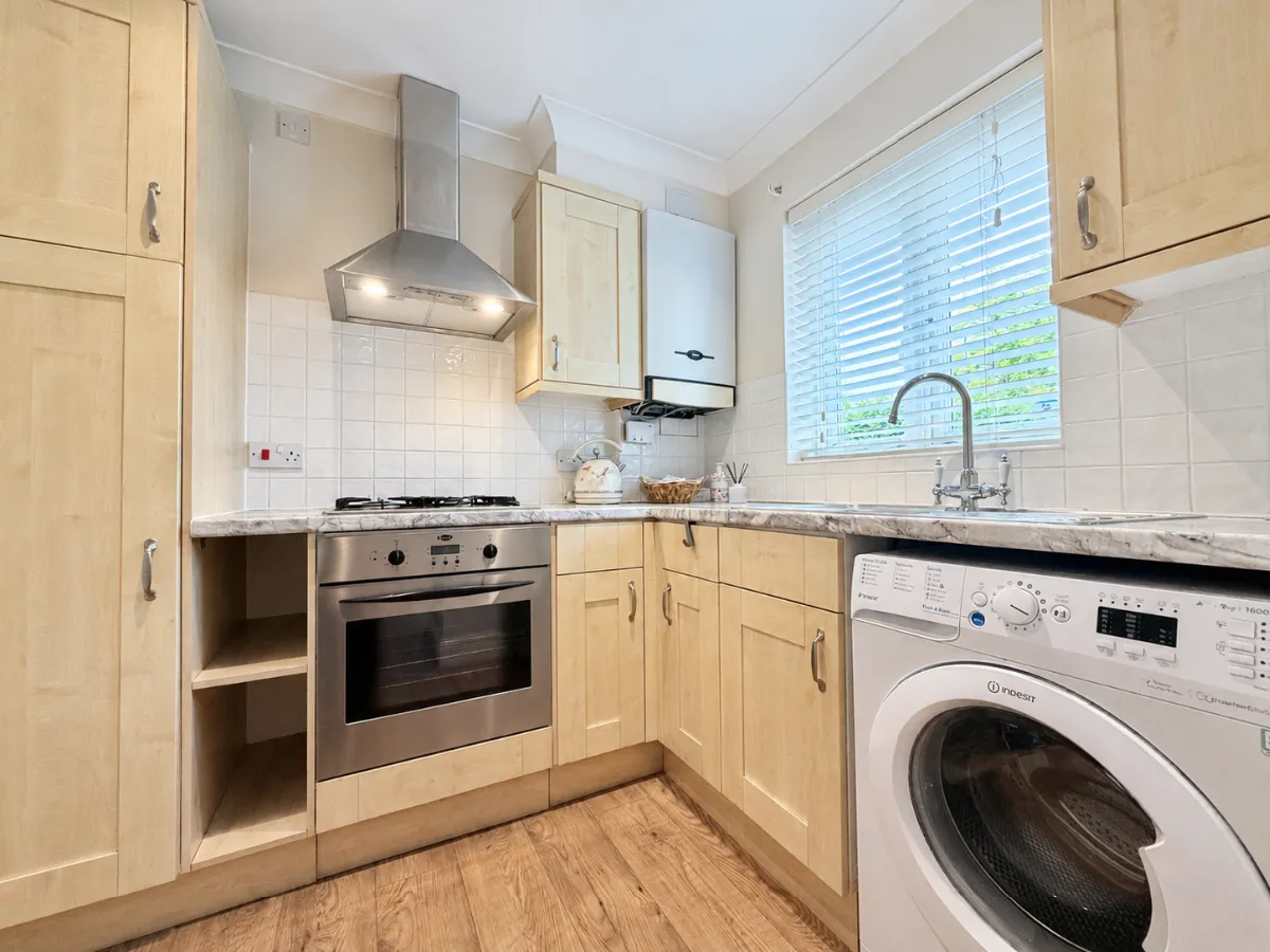 Victoria Place, Westgate-on-Sea, Kent, CT8 8NG, photo 4