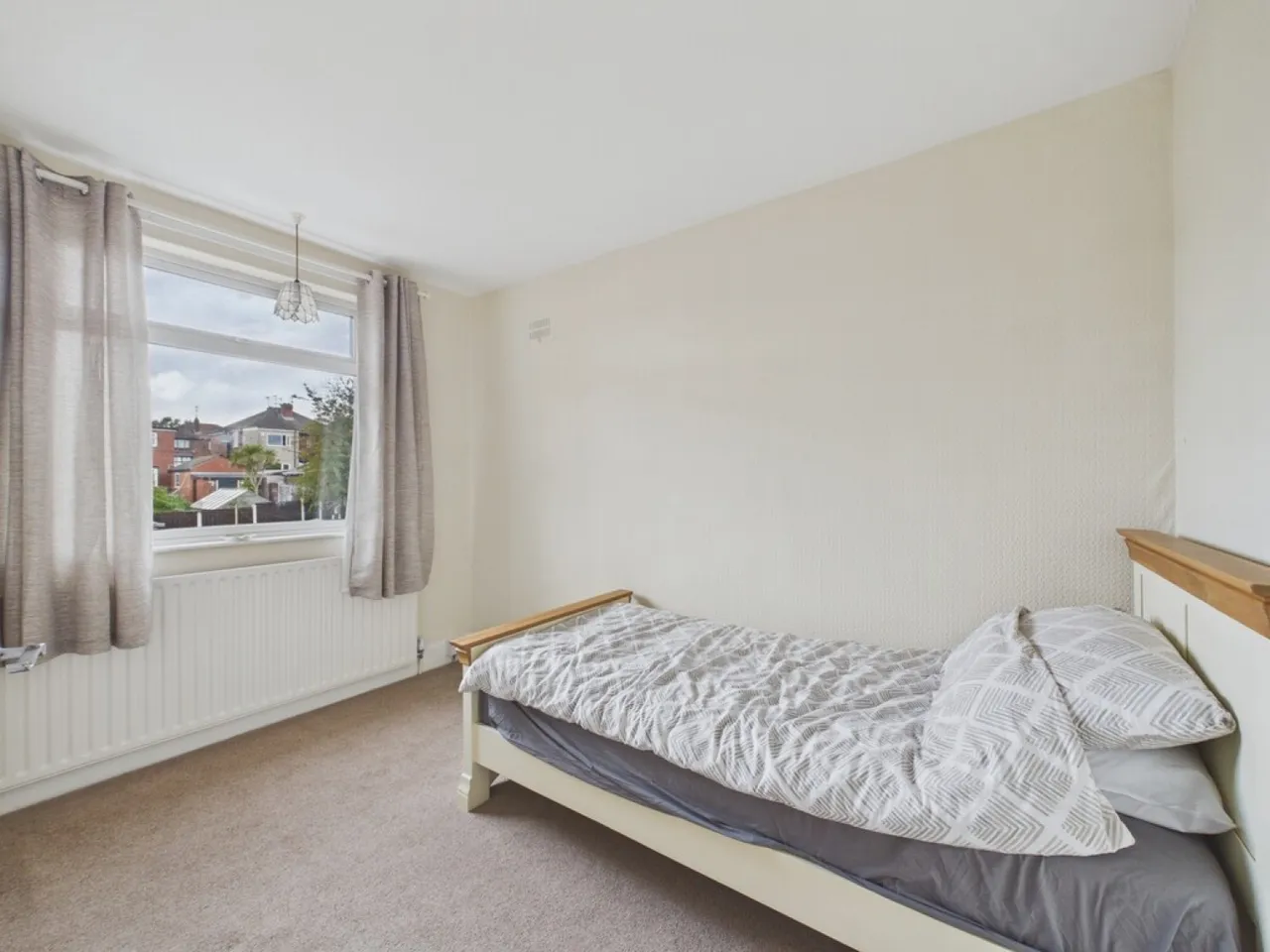 Saville Road, Whiston, S60, photo 8