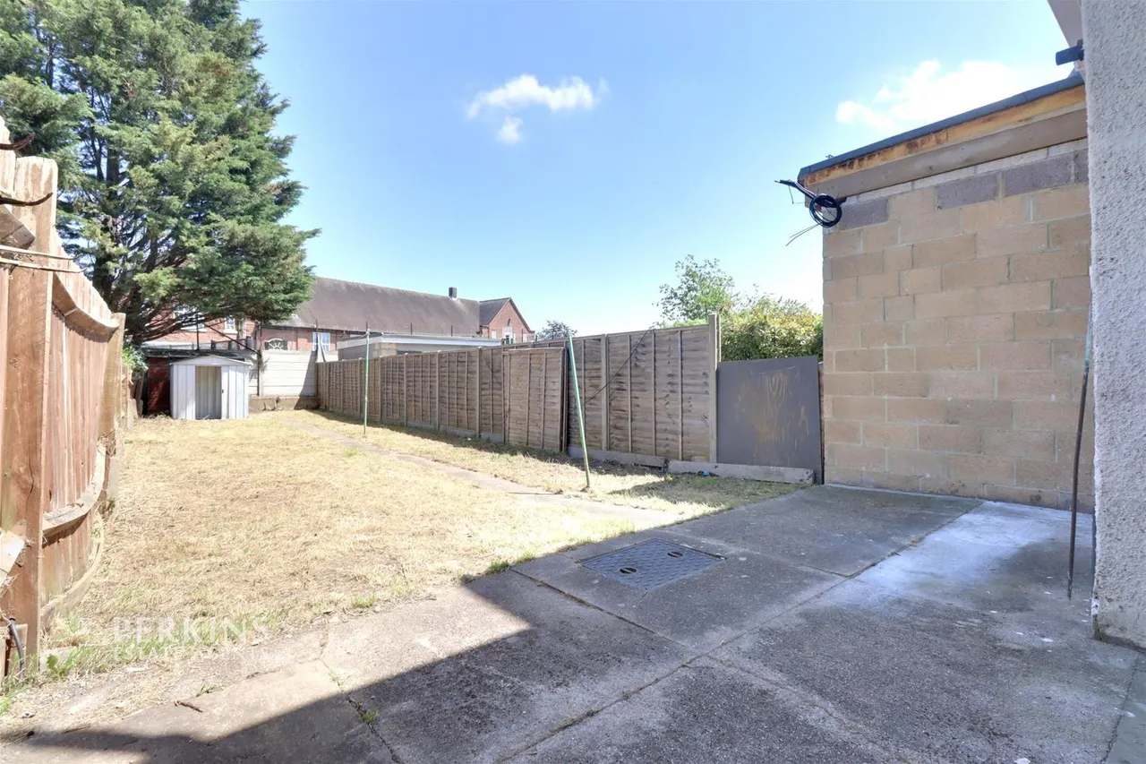Keble Close, Northolt, UB5, photo 8