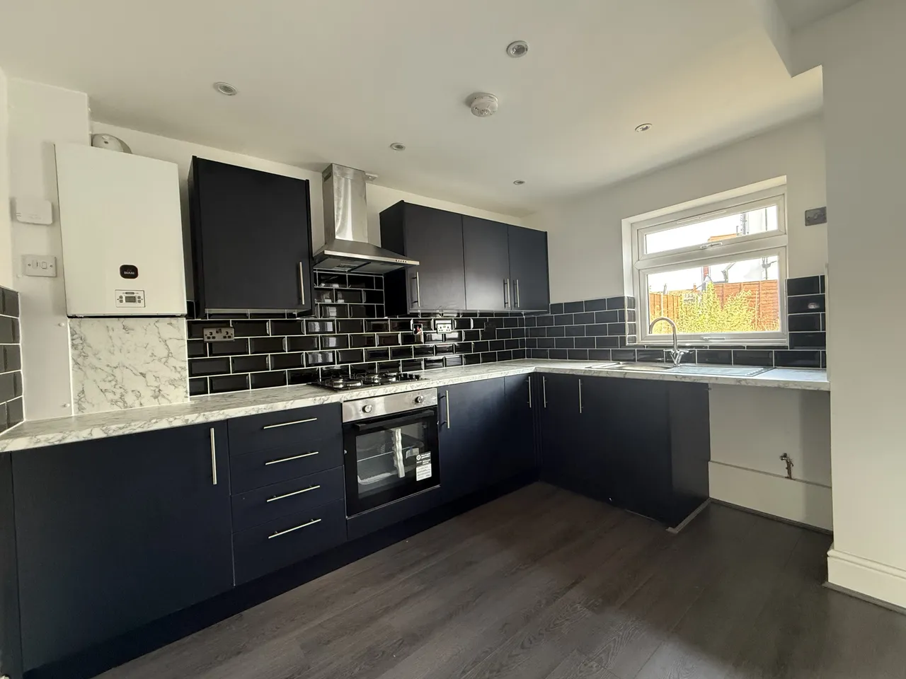 Central Avenue, Abbey Green, CV11, photo 5